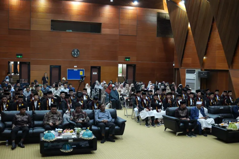 Momen Haru Wisuda VTHQ Malino: 52 Santri Siap Terjun ke Masyarakat