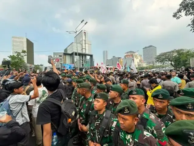 Keterlibatan TNI dan Komcad dalam Pengamanan Demo Mahasiswa Dikritiki Koalisi Masyarakat Sipil