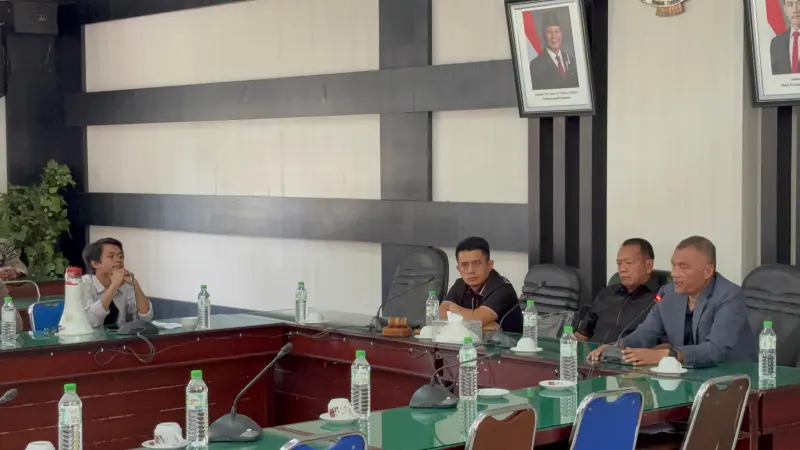 Dugaan "Fee Proyek" 21% di Simalungun, Ratusan Mahasiswa ISMEI Geruduk Kantor DPRD