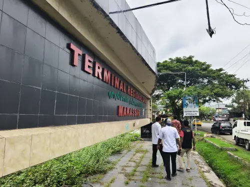 Perumda Terminal Makassar Metro Targetkan Relokasi Usaha Ekspedisi ke Terminal Daya Mulai 2026