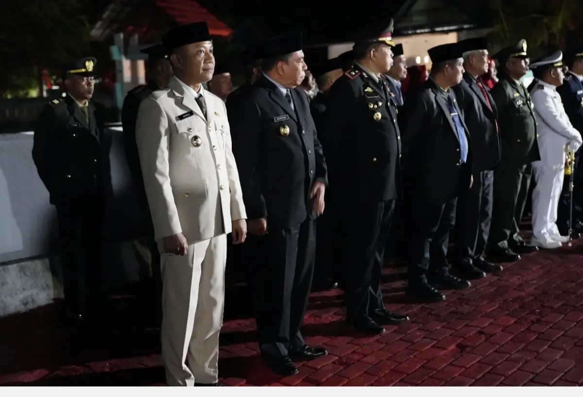 Apel Kehormatan dan Renungan Suci di Selayar: Bupati Pimpin Penghormatan Dini Hari Jelang HUT ke-81 Kemerdekaan RI