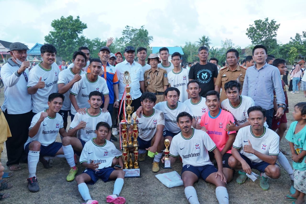 Bupati Andi Utta Tutup Bupati Cup II Zona Bonto Bahari Serahkan Tropi dan Hadiah ke Pemenang