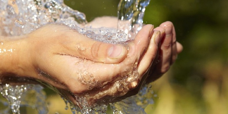 Mertani Water Quality Monitoring System: Solusi Inovatif untuk Menjaga Kualitas Air