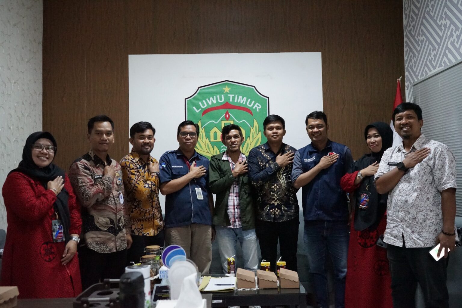 Komisioner KPU Lutim Silaturahmi Diskominfo-SP, Bahas Kerjasama Penyebarluasan Informasi
