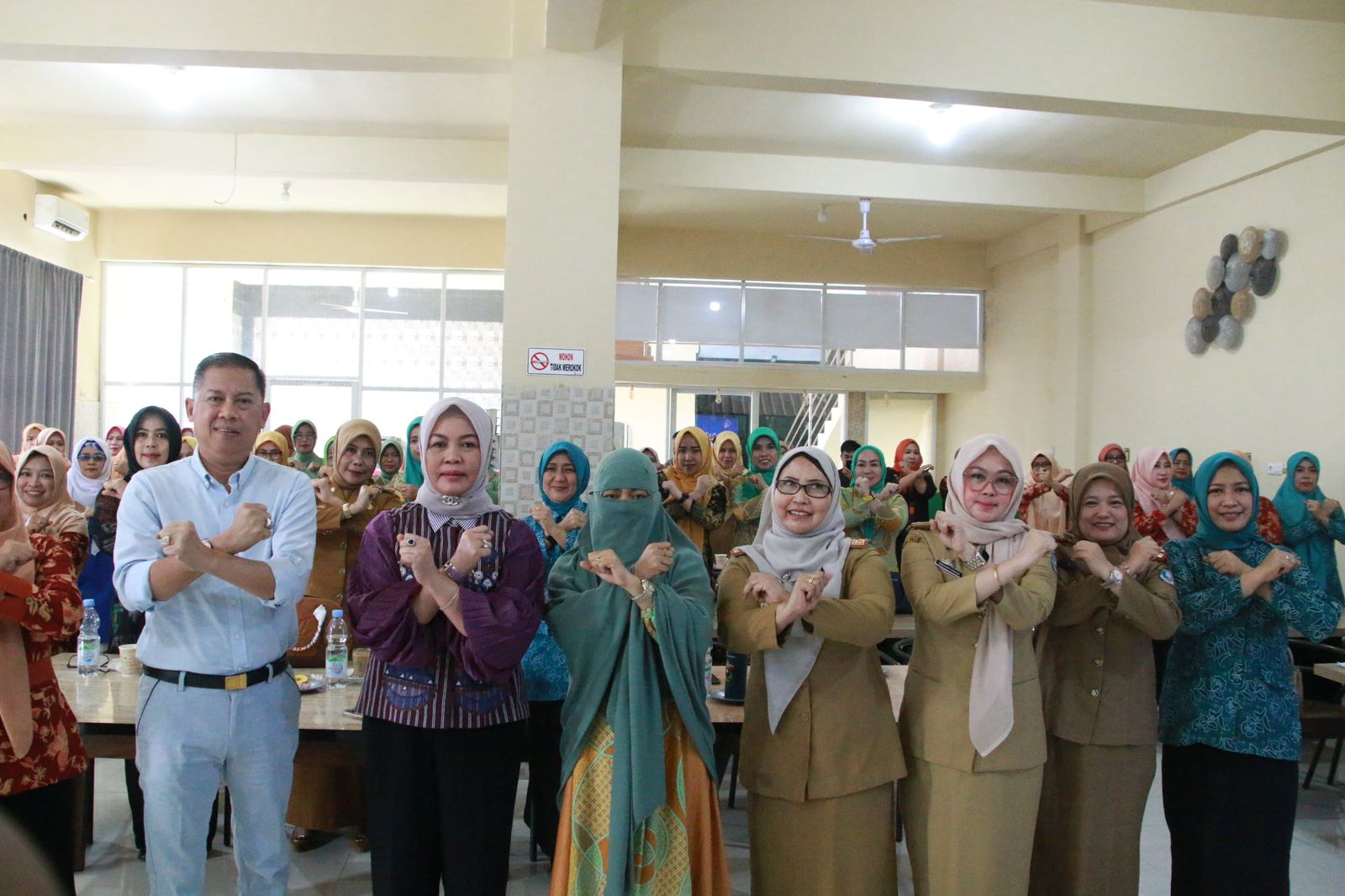 Hadirkan Profesional Bidang Kesehatan di Kegiatan Parenting Life Skill,  Kaum Ibu Diajak Didik Anak Berkualitas