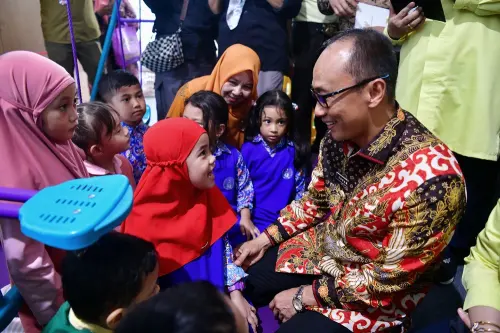 Mendukung Upaya Kemajuan Layanan Kesehatan Masyarakat, Prof Zudan Resmikan Ruang Tumbuh Kembang Anak di RSKD Dadi