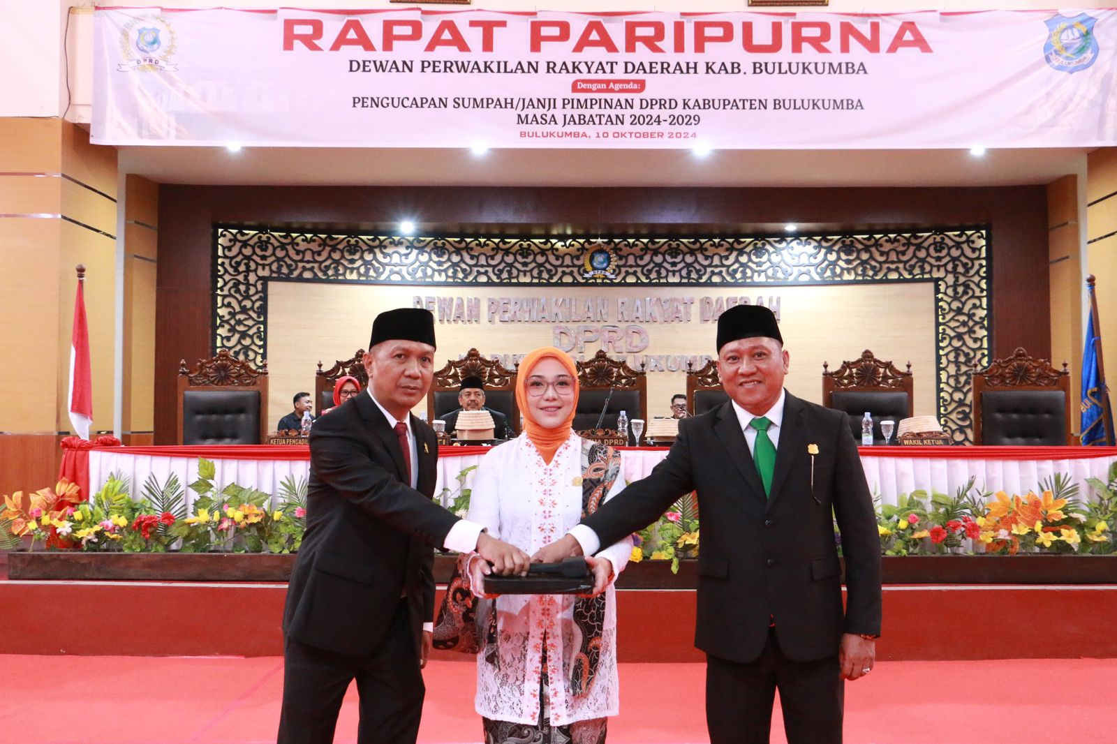 Umy Asyiatun Khadijah Pimpin DPRD Bulukumba