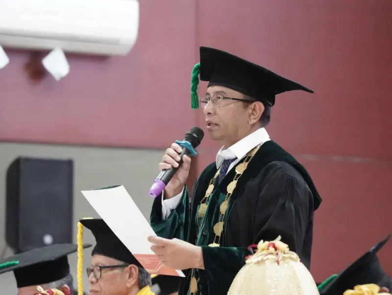 UIN Alauddin Makassar Kukuhkan 752 Wisudawan, Prof Hamdan Juhannis: Jadilah Green Sarjana