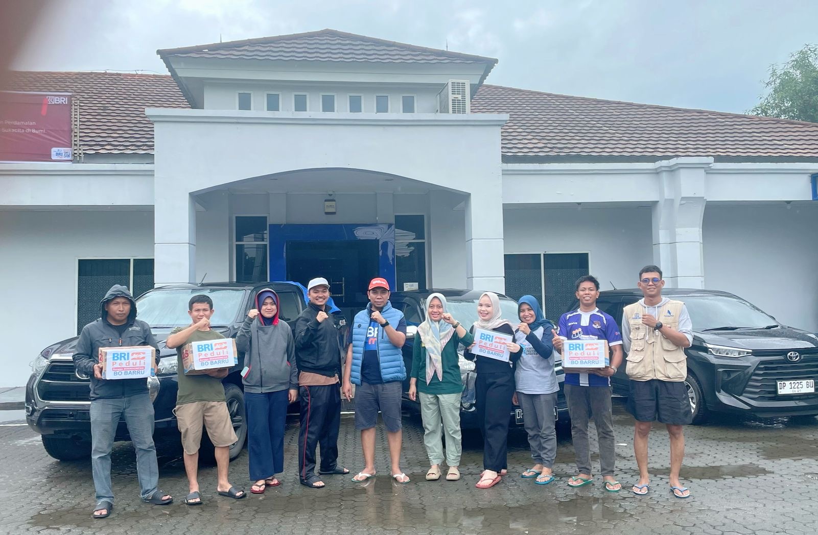 BRI BO Barru Peduli: Salurkan Bantuan untuk Korban Banjir di Barru