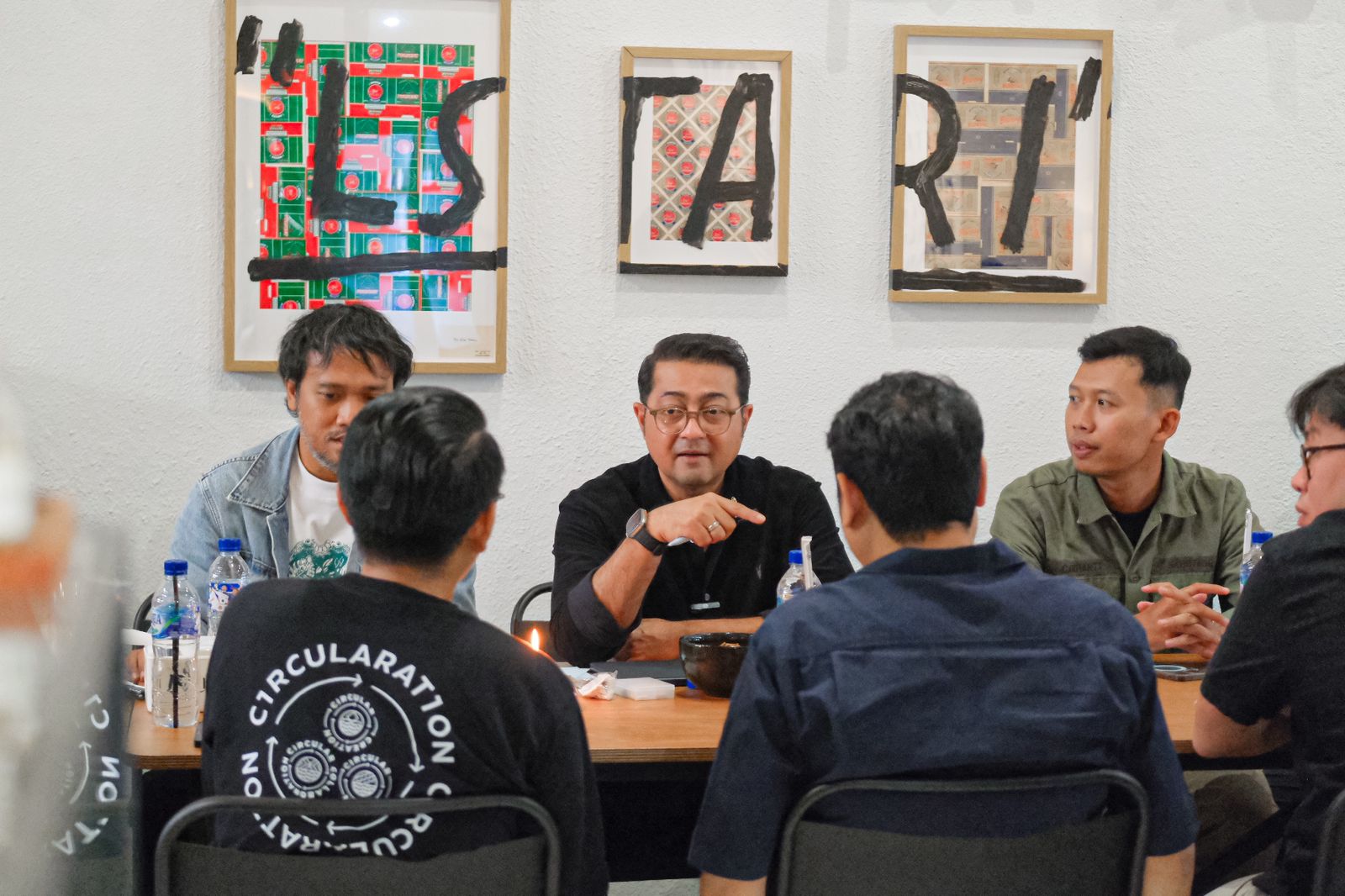 Menekraf Riefky Harsya Ajak Pelaku Ekraf Surabaya Kolaborasi untuk Perkuat Industri Kreatif