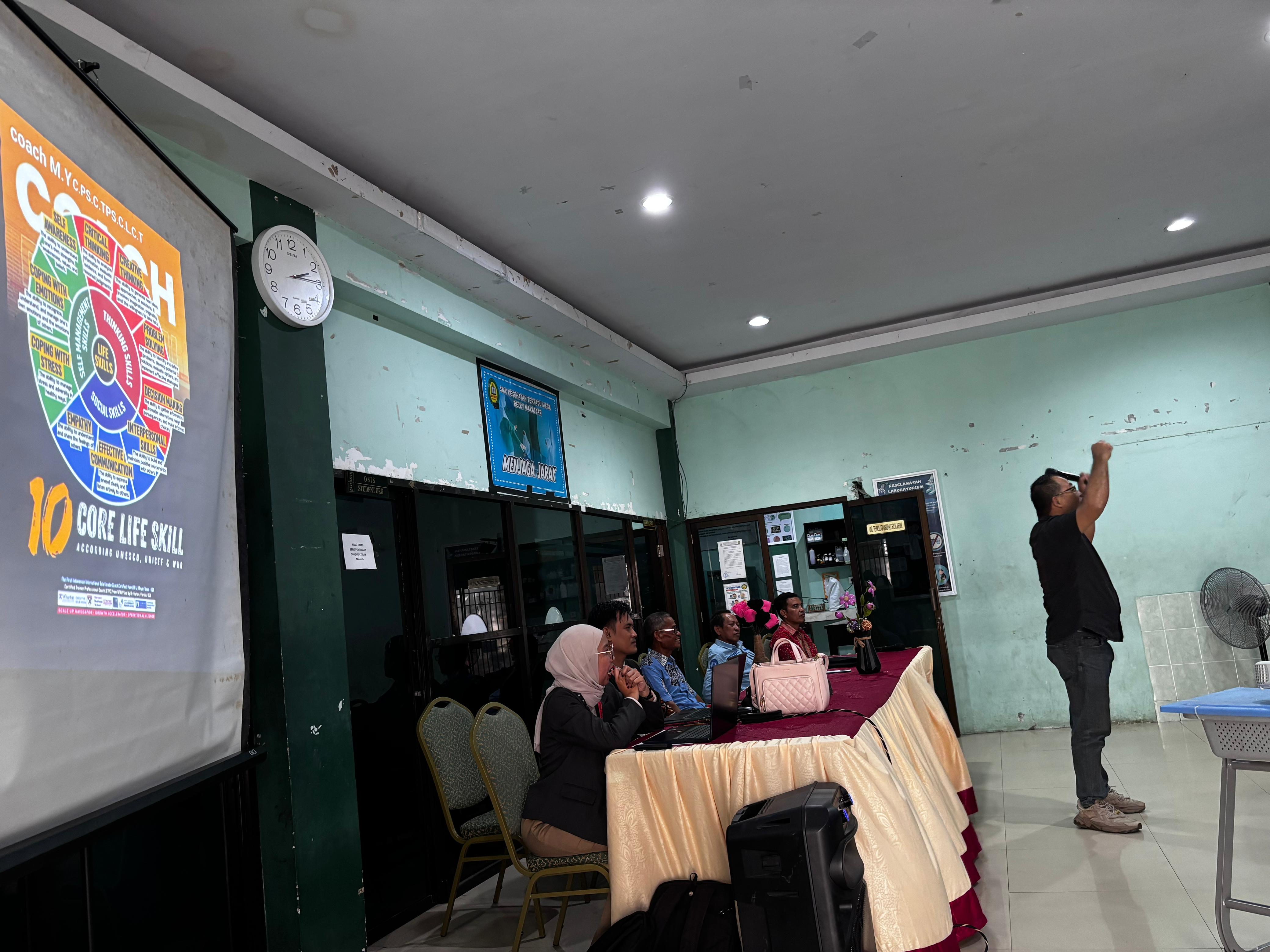 Seminar Dunia Kerja Internasional, SMK Kesehatan Terpadu Mega Rezky Dorong Siswa Raih Peluang Kerja Global