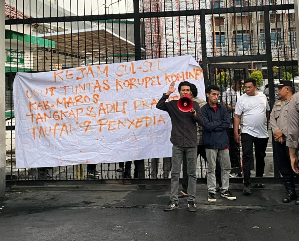 KEJAM Sulsel Serahkan Bukti Dugaan Keterlibatan "Orang Dekat Bupati" dalam Proyek Internet Diskominfo Maros