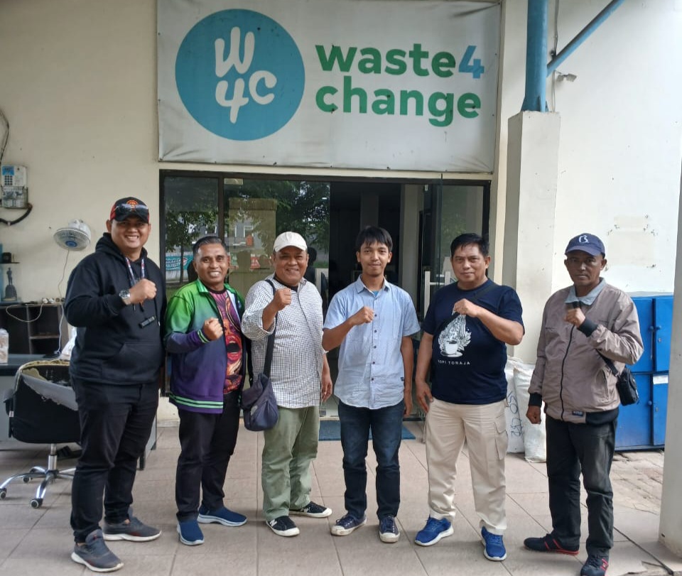 Manggala Tanpa Sekat Belajar Langsung dari Waste4Change: Mengintip Masa Depan Pengelolaan Sampah di Indonesia