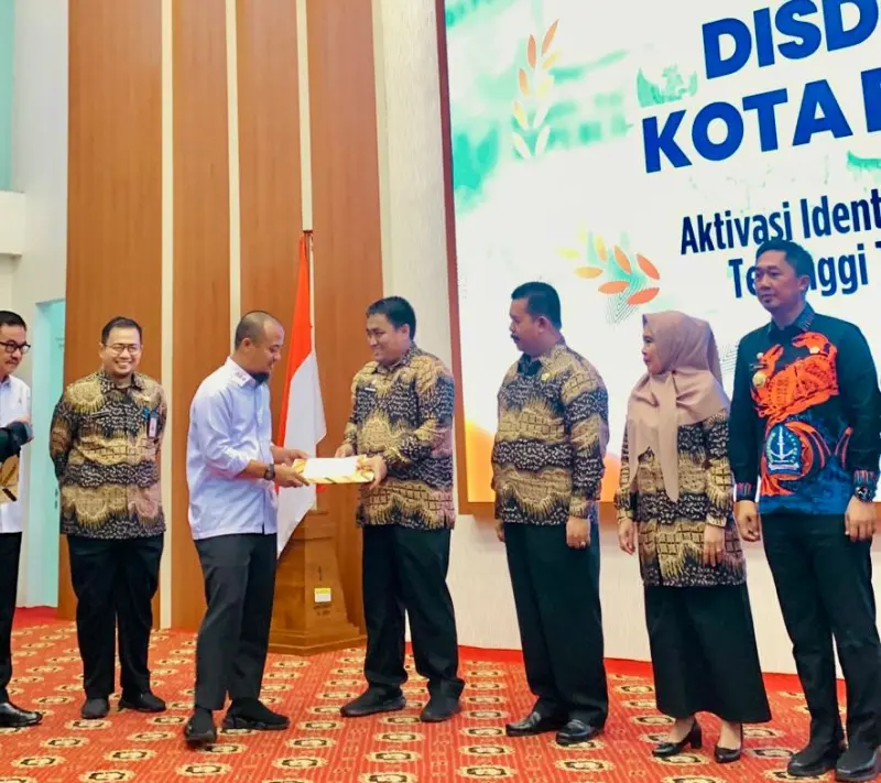 Disdukcapil Bulukumba Sabet Penghargaan Perekaman KTP El Tertinggi se Sulsel 2024