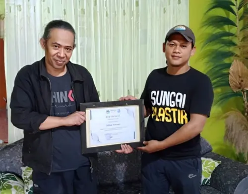 Peran Media Massa Membangun Narasi dalam Upaya Menjaga Lingkungan: Kisah Alfian Nawawi dan Festival 3 Sungai Bulukumba