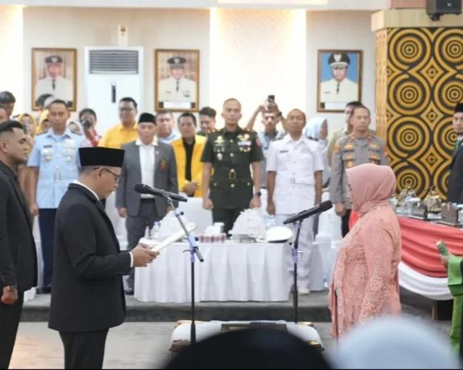 DPRD Makassar Lantik Apiaty K. Amin Syam Sebagai Anggota PAW Sisa Masa Jabatan 2024–2029