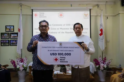 PMI Sumbangkan Bantuan Kemanusiaan USD 100.000 untuk Palang Merah Myanmar