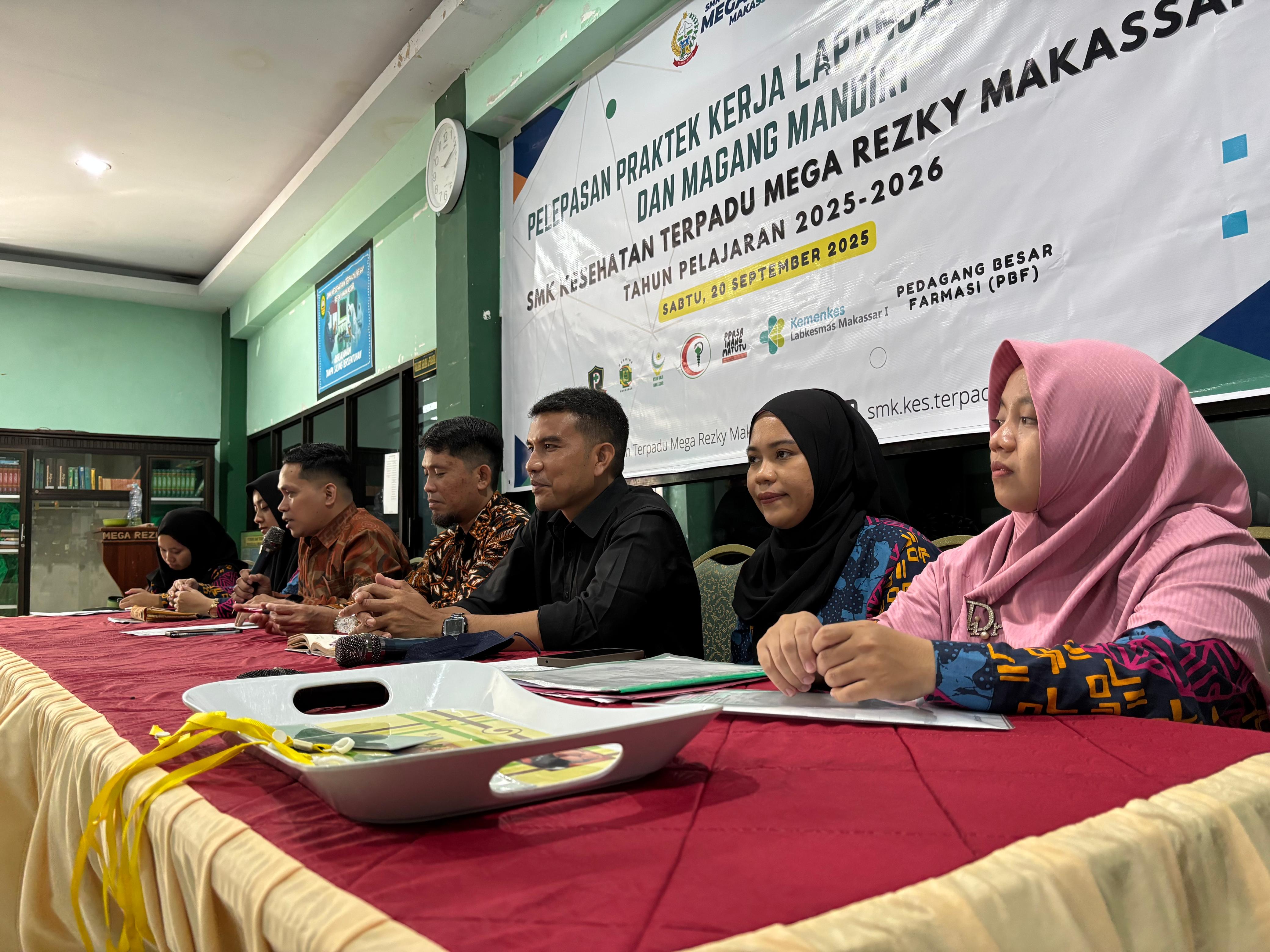 Bekali Pengalaman Dunia Kerja, SMK Kesehatan Terpadu Mega Rezky Makassar Gelar Pelepasan PKL dan Magang Mandiri