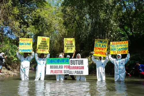 Aksi Bersih Sungai: Kresek dan Saset Kopi Paling Mendominasi