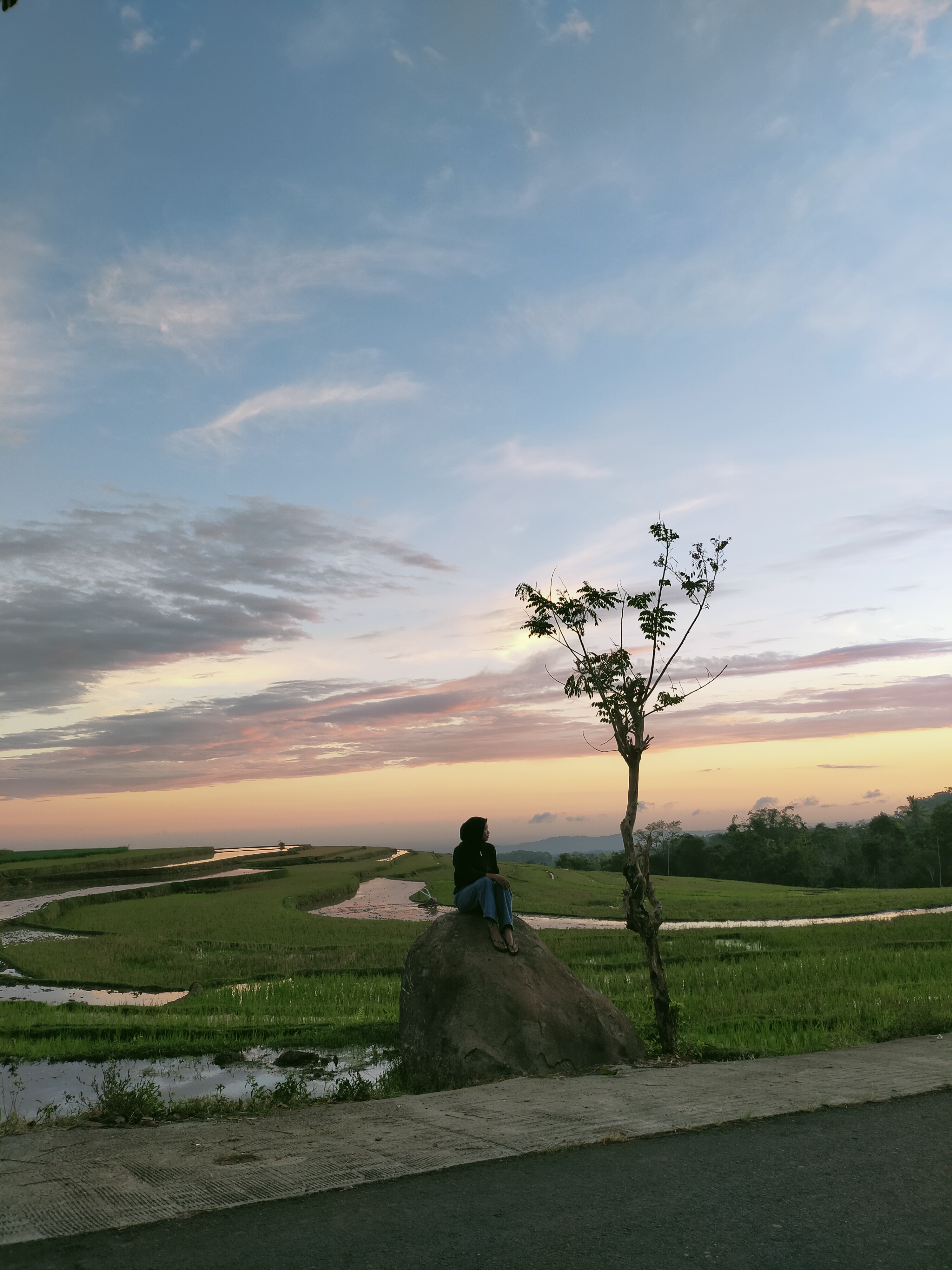 Di Kaki Gunung