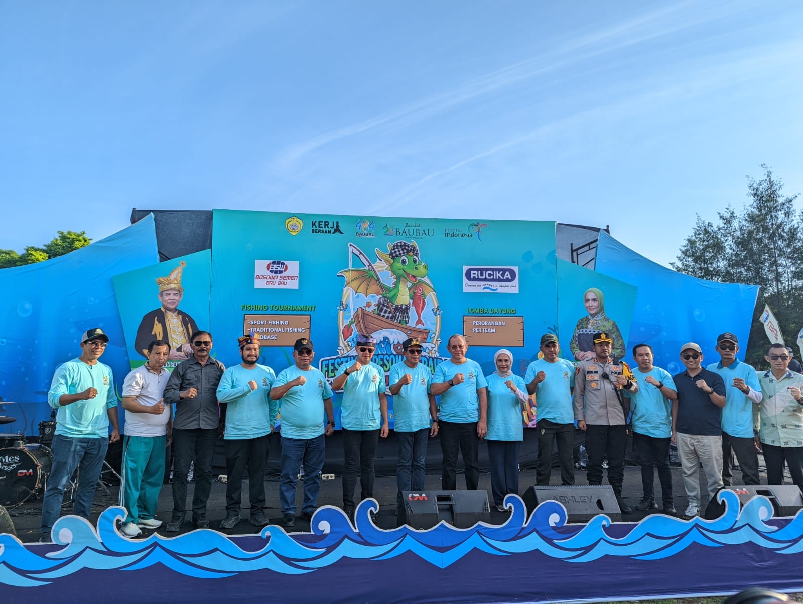 Bupati Buton Selatan Dampingi Wamendagri Buka Festival Perairan Baubau 2025