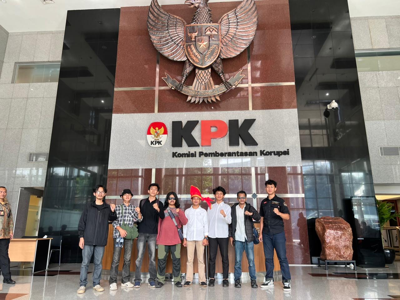 Laporan Diterima KPK, AKAMSI Ancam Duduki Gedung DPR Jika Tuntutan Diabaika