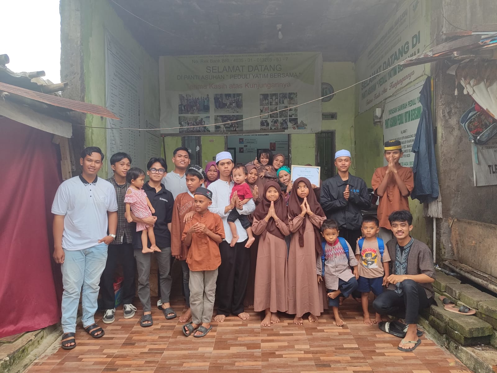 Ramadhan Charity: Komunitas Berbagi Tebar Kebahagiaan Bersama Anak Yatim