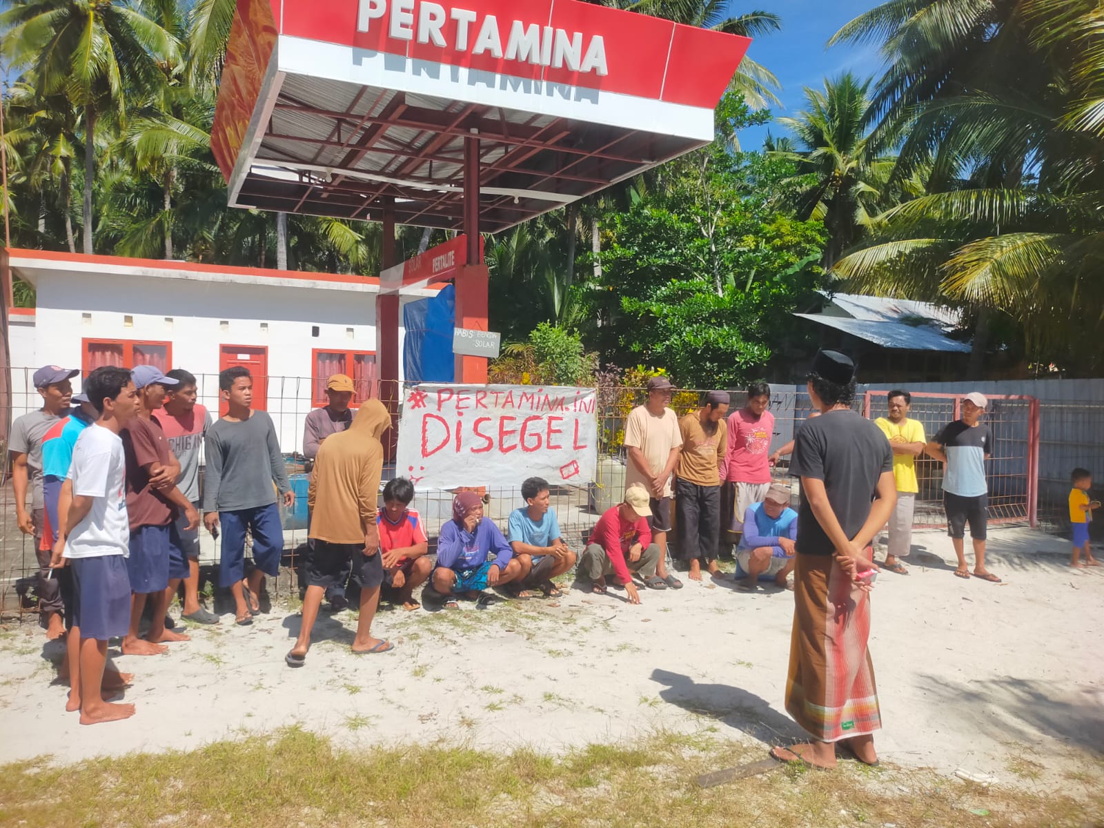 Diduga Lakukan Pungli Rp200 Per Liter, Posbakum Tuntut SPBUN Mattiro Ujung Bayar Ganti Rugi