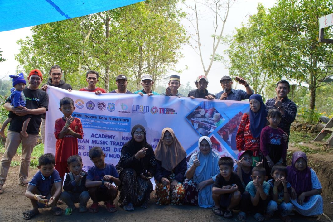 Gambus Akademy Kindang Dimulai: Kolaborasi Kampus-Komunitas Lestarikan Warisan Seni Bulukumba